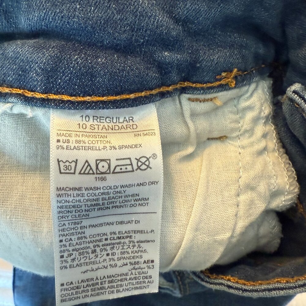 Old Navy Rockstar Jeans Skinny Mid-Rise Denim Color Jolene | Size 10 - Picture 8 of 9